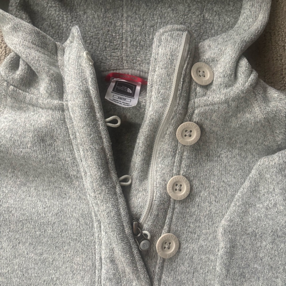 The North Face Gray 1/4 button up - Picture 3 of 6
